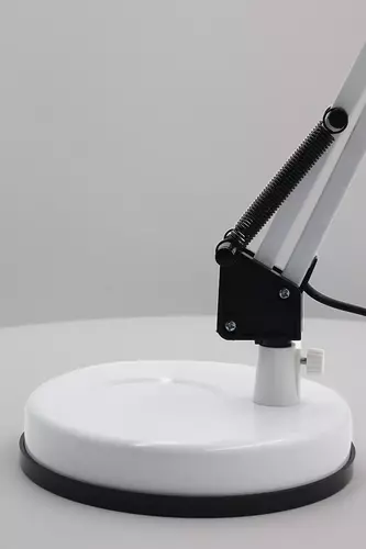 Lampka biurkowa K-MT-COSMO BIAŁY z serii COSMO 3